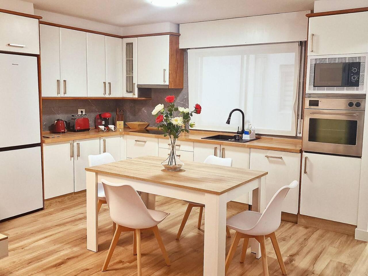 Apartamento Ave Виго Екстериор снимка